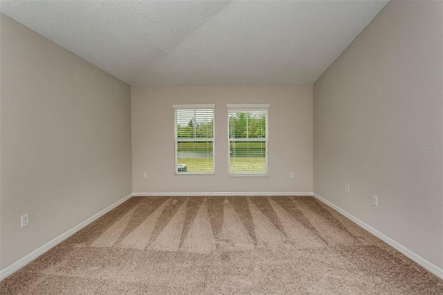 Spacious, unfurnished interior of a new home in Pasadena Ridge, Zephyrhills (Image 17).