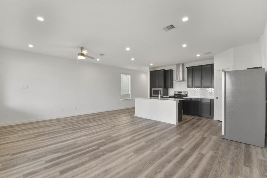 Spacious, unfurnished interior of a new home in City Gate North, Houston (Image 17).