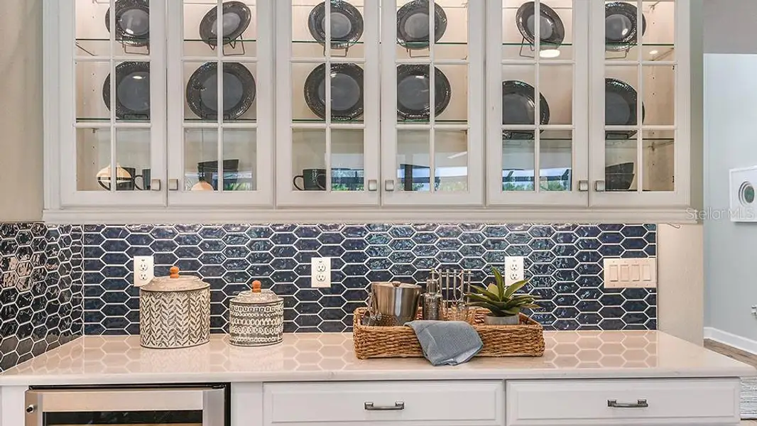 Image 23 of a home in Center Lake Ranch Community Group Page.