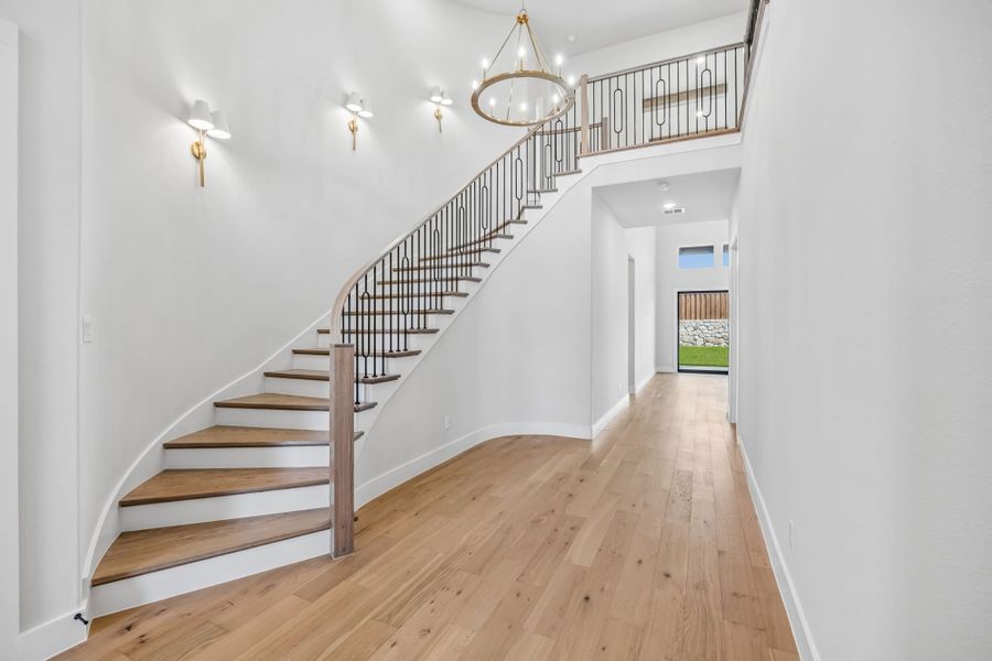 Spacious, unfurnished interior of a new home in StarView, Prosper (Image 21). Spacious, unfurnished interior of a new home in StarView, Prosper (Image 21).