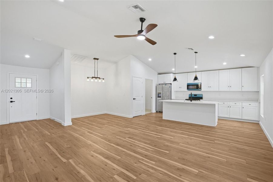 Spacious, unfurnished interior of a new home in , Avon Park (Image 15). Spacious, unfurnished interior of a new home in , Avon Park (Image 15).