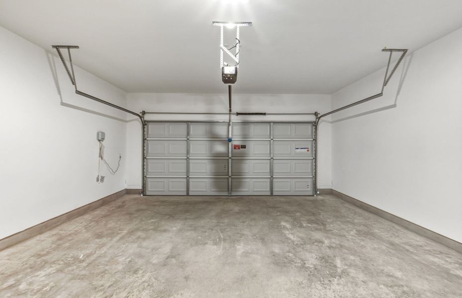 Spacious, unfurnished interior of a new home in Saddleback at Santa Rita Ranch, Liberty Hill (Image 35). Spacious, unfurnished interior of a new home in Saddleback at Santa Rita Ranch, Liberty Hill (Image 35).