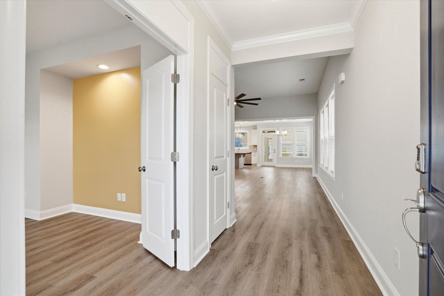 Spacious, unfurnished interior of a new home in , Summerville (Image 29).