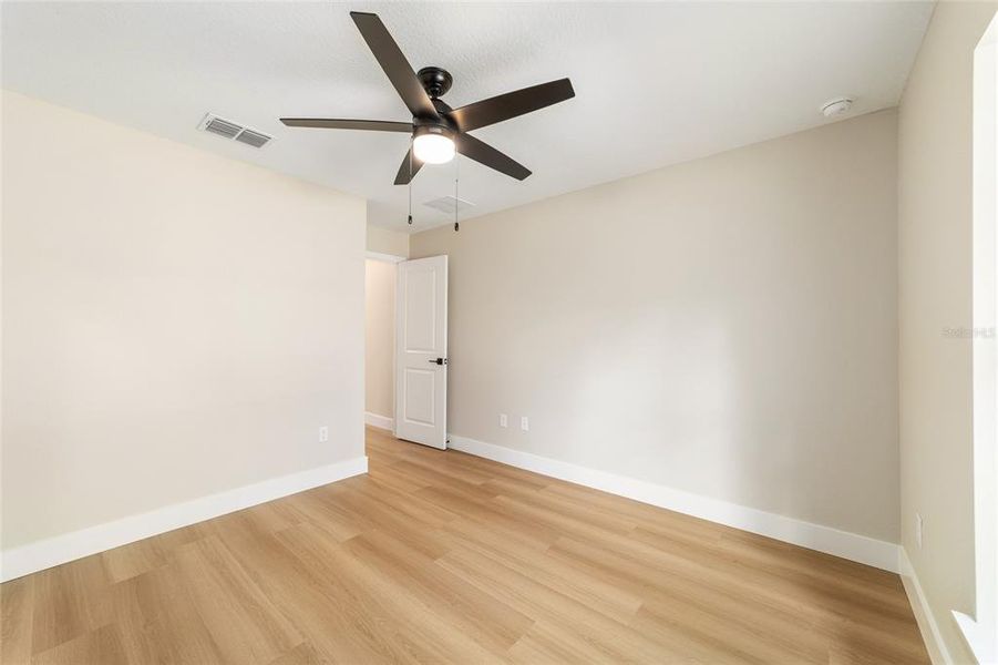 Spacious, unfurnished interior of a new home in , Ocala (Image 39).