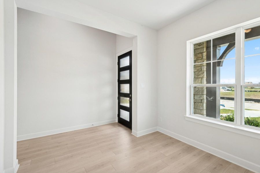 Spacious, unfurnished interior of a new home in Pomona 45' Homesites, Manvel (Image 16).