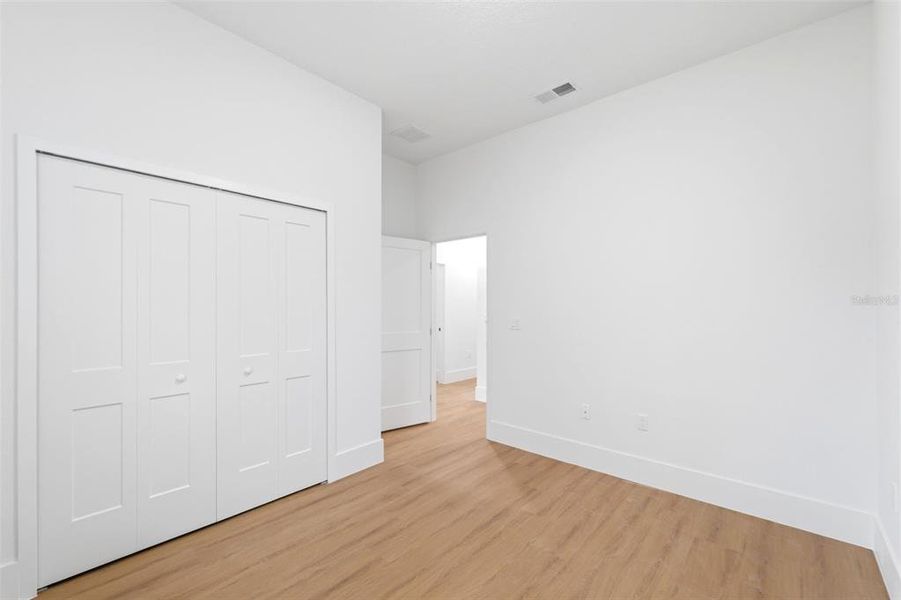 Spacious, unfurnished interior of a new home in , Dunnellon (Image 24). Spacious, unfurnished interior of a new home in , Dunnellon (Image 24).