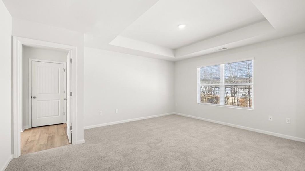 Spacious, unfurnished interior of a new home in Braselton Village, Braselton (Image 16).