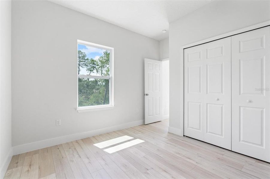 Spacious, unfurnished interior of a new home in , Ocala (Image 28).