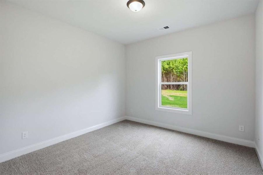 Spacious, unfurnished interior of a new home in , Stockbridge (Image 38).