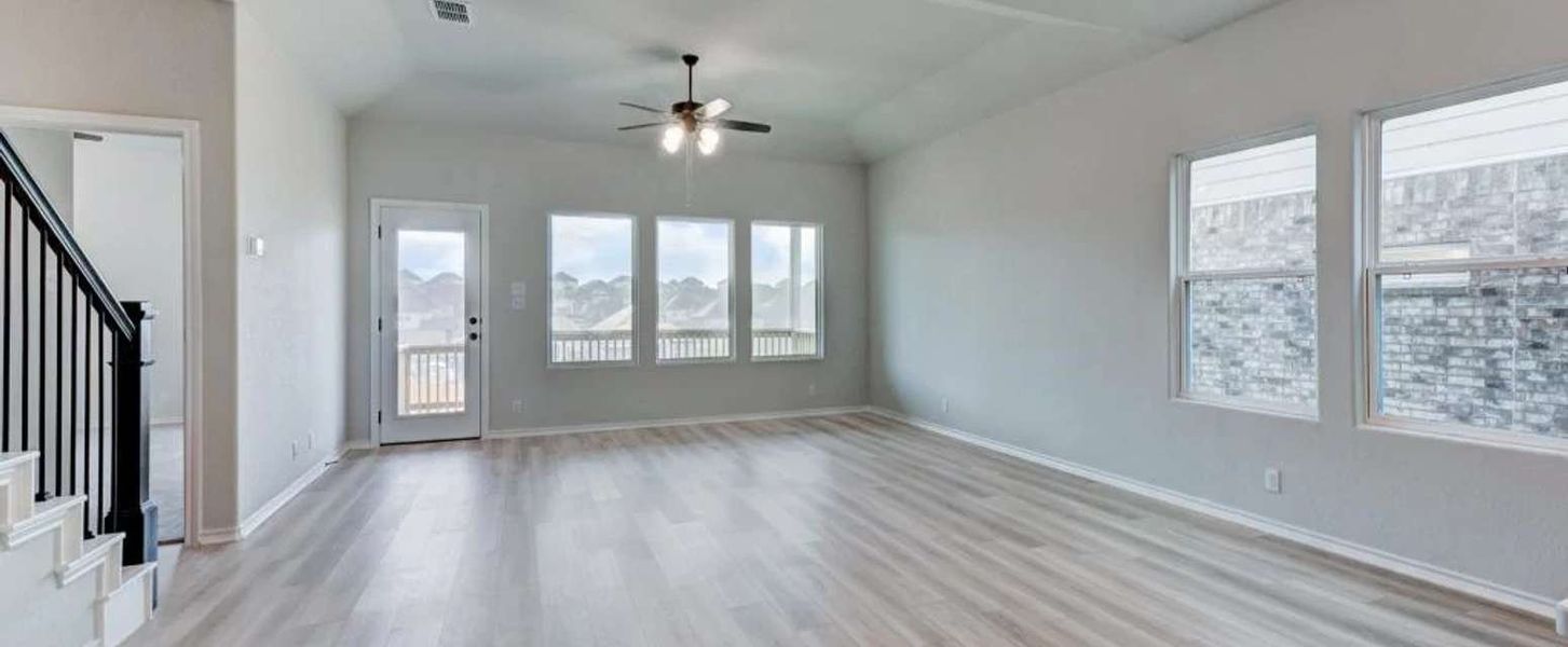 Representative unfurnished interior of a home built from the Yaupon by Ashton Woods in Arcadia Ridge, San Antonio (Image 14).