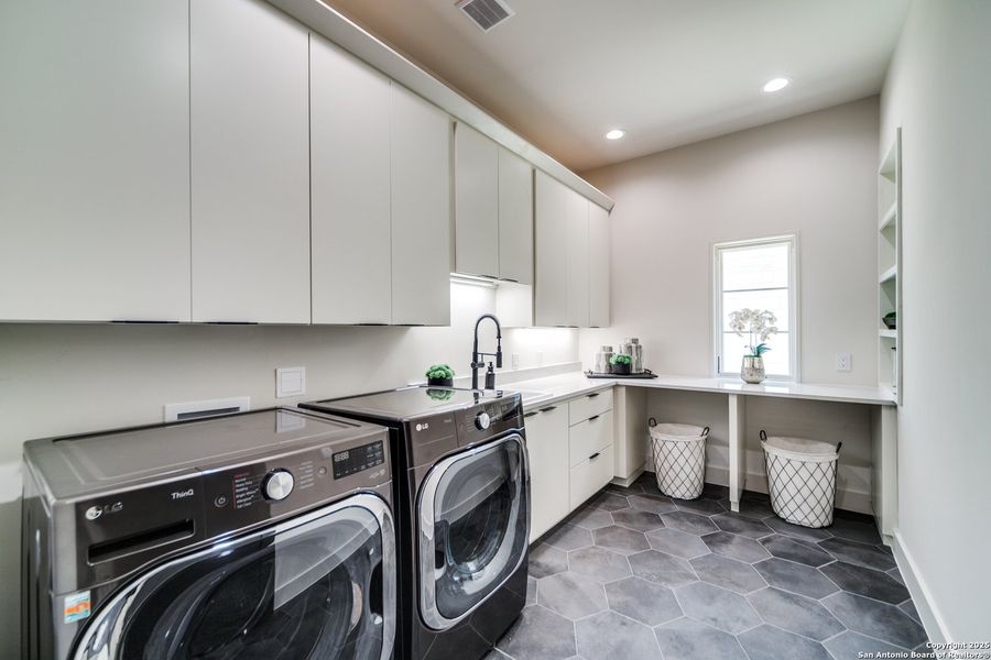 Furnished interior view inside a new home in , Boerne (Image 16). Furnished interior view inside a new home in , Boerne (Image 16).