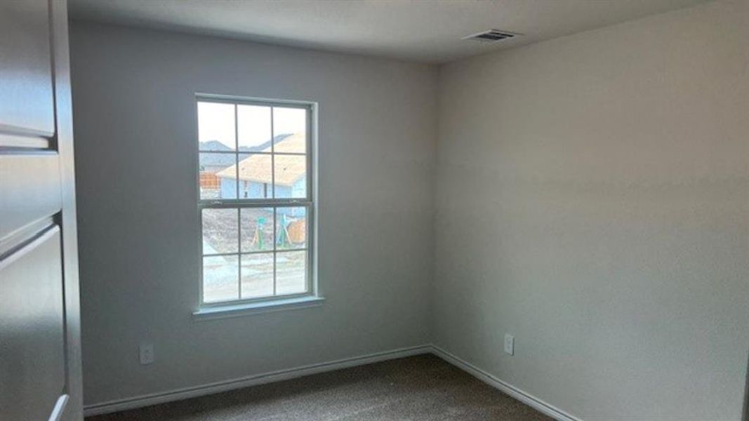 Spacious, unfurnished interior of a new home in Silverado, Aubrey (Image 5).