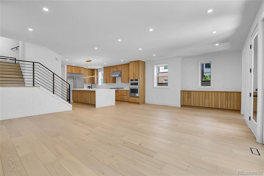 Spacious, unfurnished interior of a new home in , Denver (Image 18).
