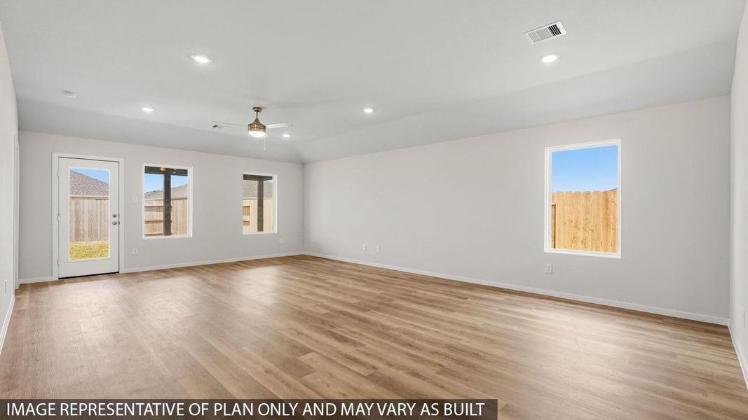 Spacious, unfurnished interior of a new home in Sunterra, Katy (Image 13).
