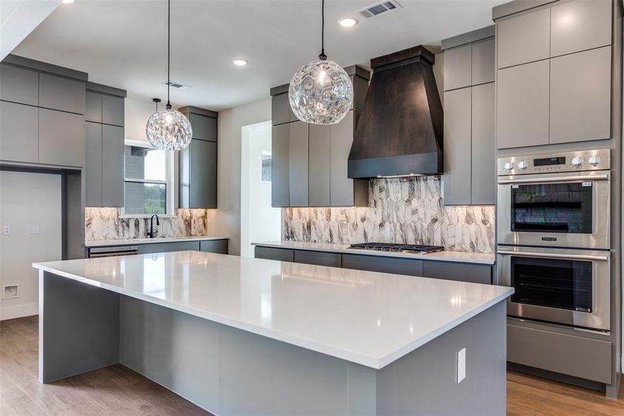 Furnished interior view inside a new home in Woodland Lakes, Weatherford (Image 19). Furnished interior view inside a new home in Woodland Lakes, Weatherford (Image 19).