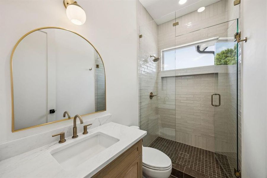 Image 32 of a home in .