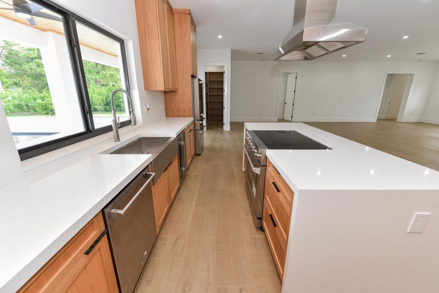 Furnished interior view inside a new home in , West Palm Beach (Image 10).