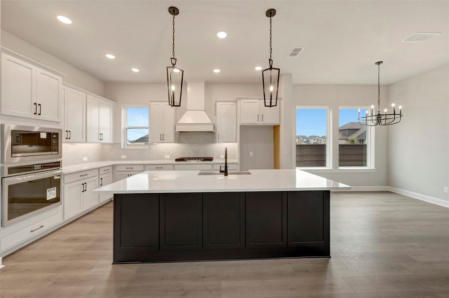 Furnished interior view inside a new home in Pomona 40' Homesites, Manvel (Image 9). Furnished interior view inside a new home in Pomona 40' Homesites, Manvel (Image 9).