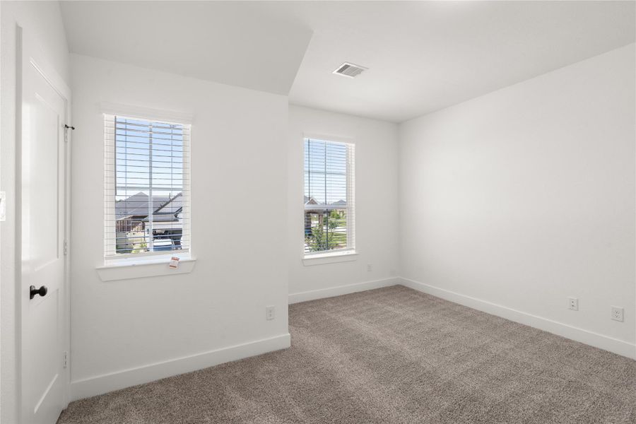 Spacious, unfurnished interior of a new home in The Woodlands Hills, Willis (Image 12).