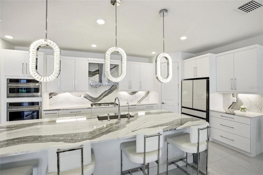 Furnished interior view inside a new home in , Bradenton (Image 15).