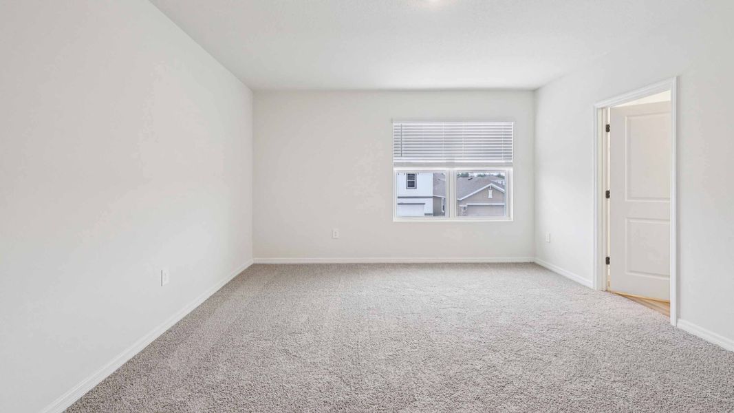 Representative unfurnished interior of a home built from the Darwin by D.R. Horton in Ocala Crossings South, Ocala (Image 30).
