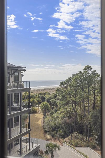 Condo located in Kiawah Island, SC showcasing its design and architecture (Image 24). Condo located in Kiawah Island, SC showcasing its design and architecture (Image 24).
