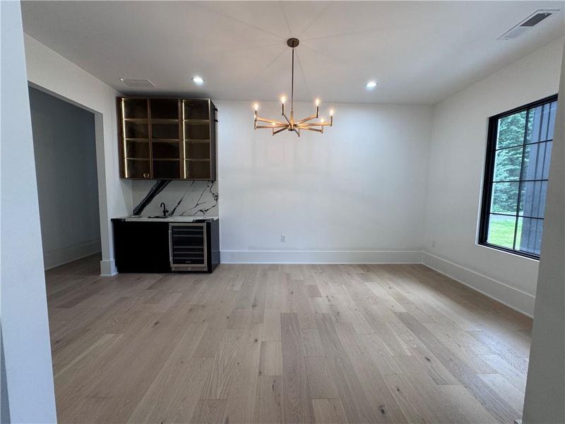 Spacious, unfurnished interior of a new home in , Alpharetta (Image 80).