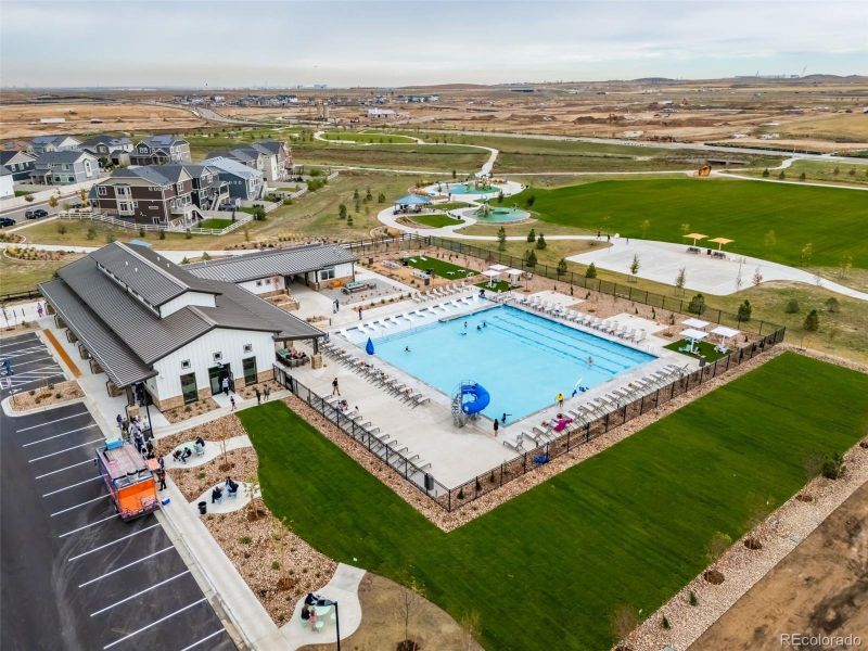 Community amenities in , Aurora (Image 19).