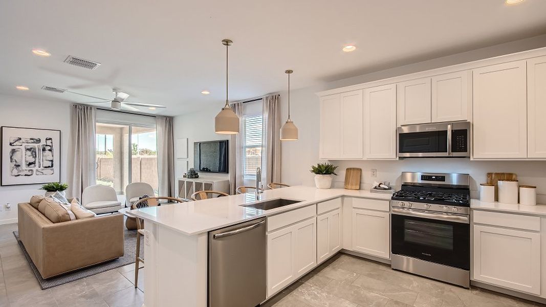 3580 Latitude Kitchen 1of3 F1 Base4