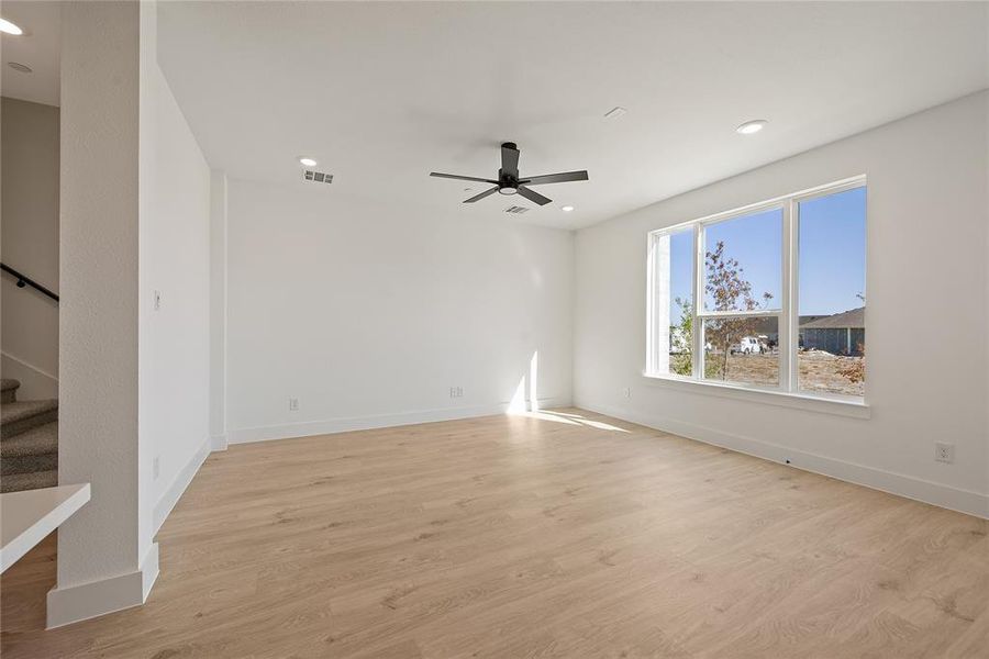 Spacious, unfurnished interior of a new home in Talia, Mesquite (Image 16).