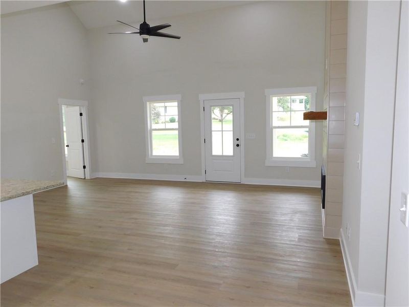 Spacious, unfurnished interior of a new home in , Dahlonega (Image 17).