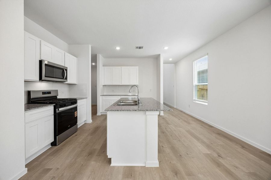 Furnished interior view inside a new home in Stokesbury, Waller (Image 12).