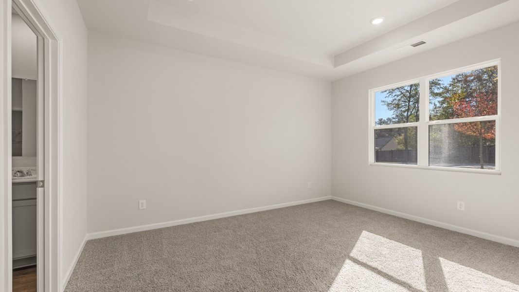 Representative unfurnished interior of a home built from the CALI Express by D.R. Horton in Teamon Pointe, Griffin (Image 18).