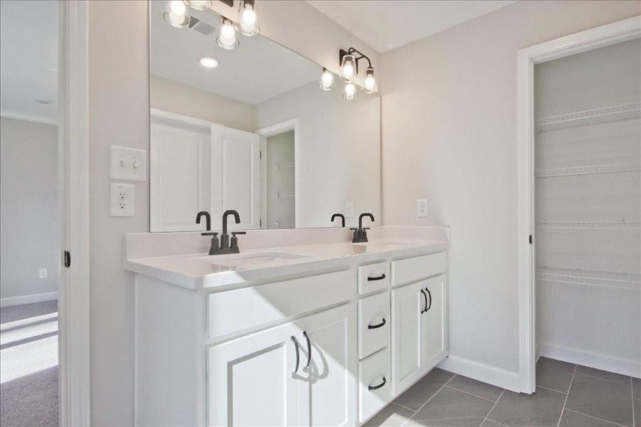 Image 33 of a home in River Walk Place.