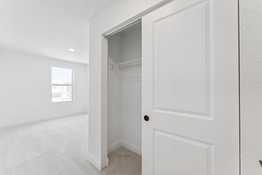 Spacious, unfurnished interior of a new home in Salerno Reserve Townhomes, Stuart (Image 25).