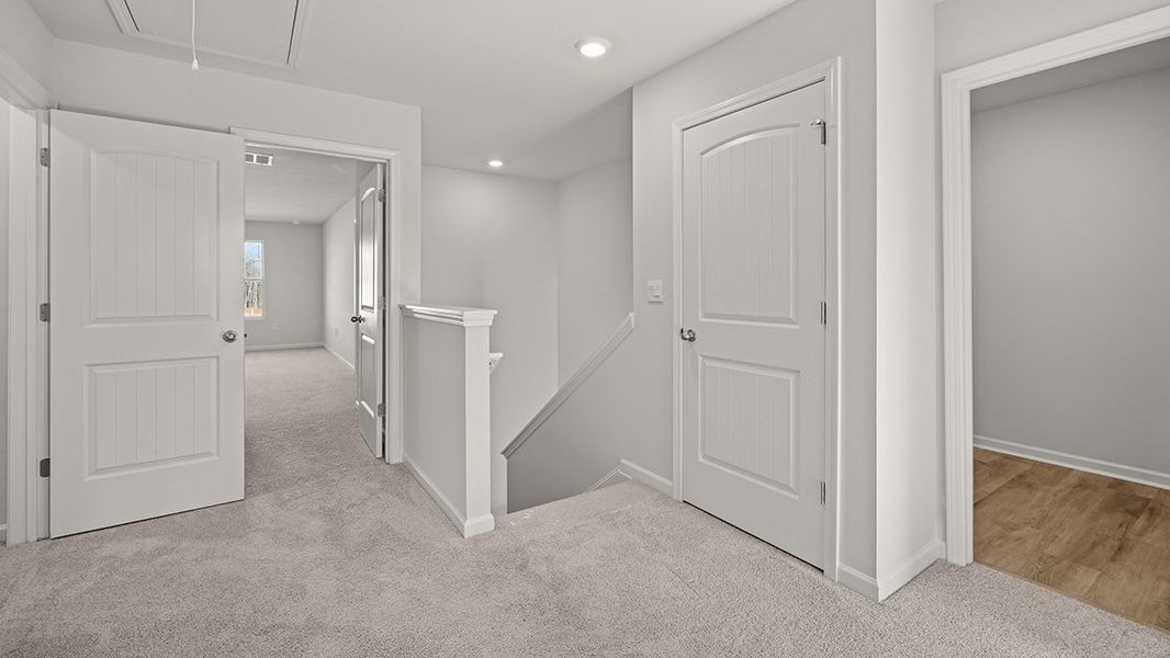 Spacious, unfurnished interior of a new home in Carlton, Douglasville (Image 23).