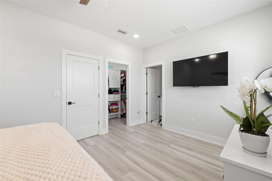 Image 30 of a home in .