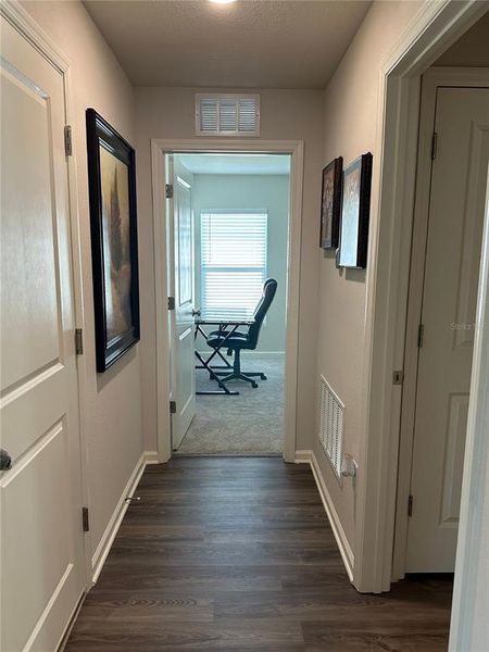 Spacious, unfurnished interior of a new home in Marion Oaks, Ocala (Image 23).