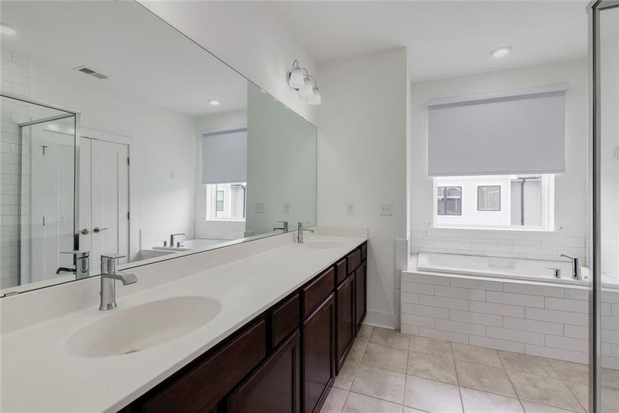 Furnished interior view inside a new home in Ashbury, Roswell (Image 32).