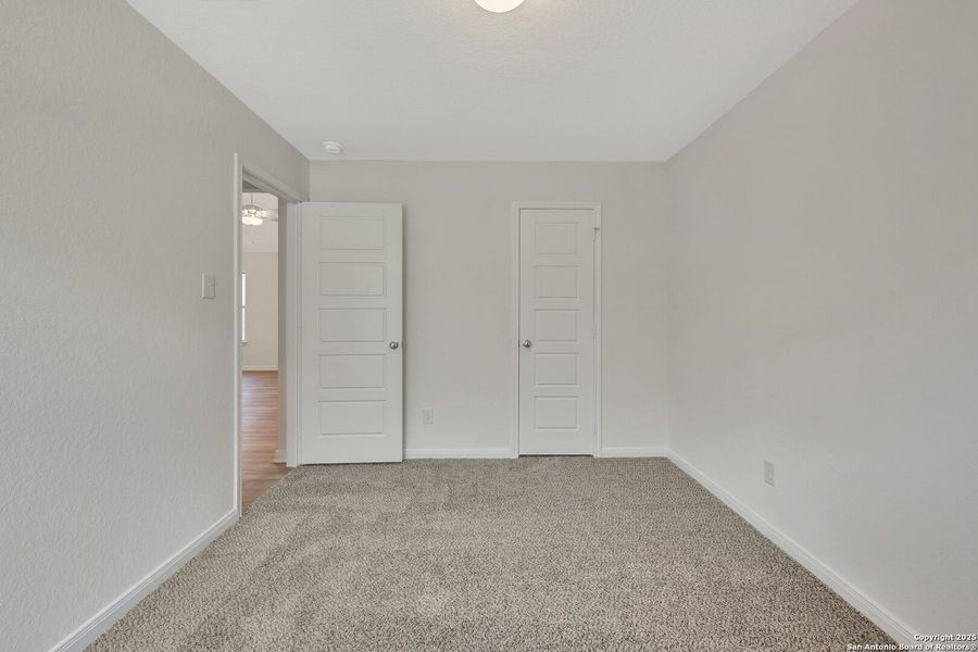 Spacious, unfurnished interior of a new home in Park Place, New Braunfels (Image 38). Spacious, unfurnished interior of a new home in Park Place, New Braunfels (Image 38).