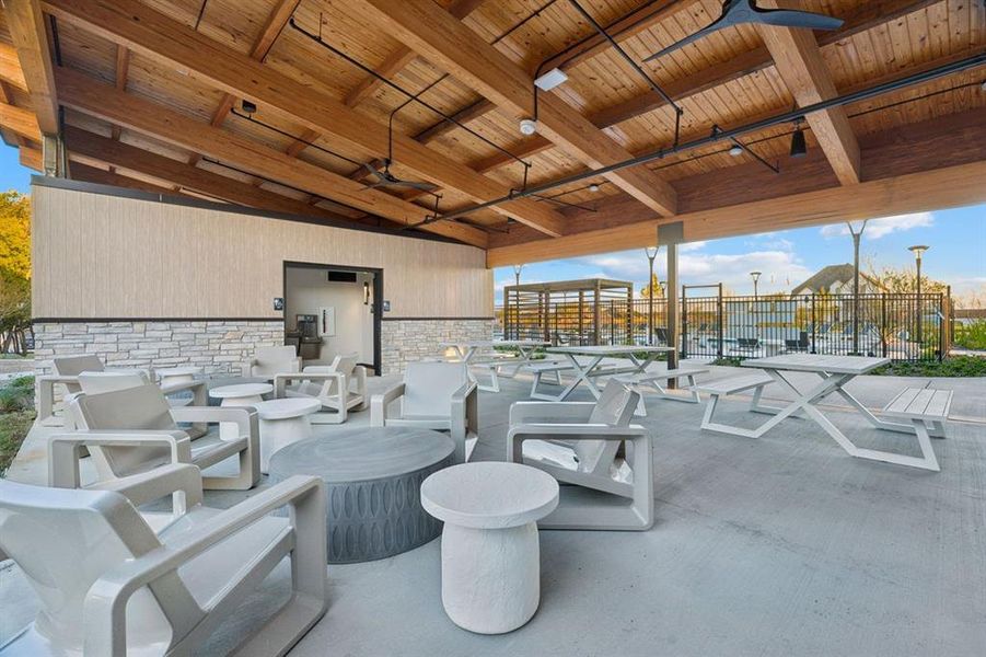 Community amenities in Wildridge, Oak Point (Image 32).