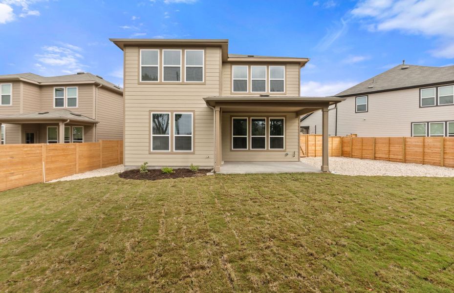 Exterior details and patio area of a home in Horizon Lake, Leander (Image 27).