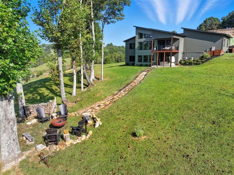 Image 51 of a home in .