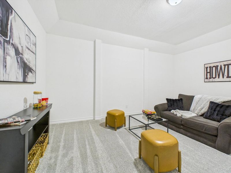 Furnished interior view inside a new home in Potranco Oaks, Castroville (Image 20).
