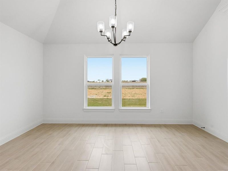 Spacious, unfurnished interior of a new home in , Tolar (Image 13).