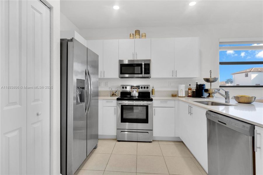 Furnished interior view inside a new home in , Miami (Image 17).