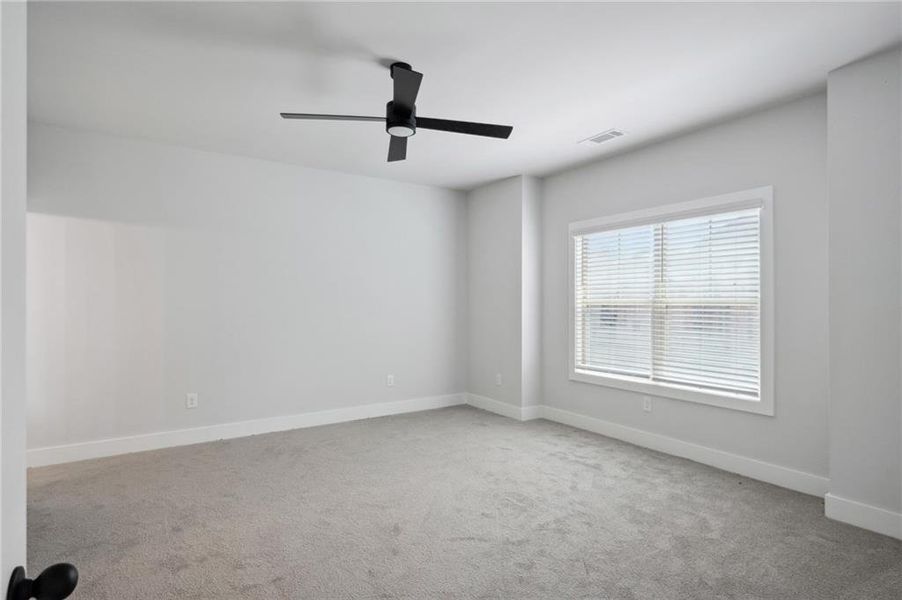 Spacious, unfurnished interior of a new home in , Atlanta (Image 22).