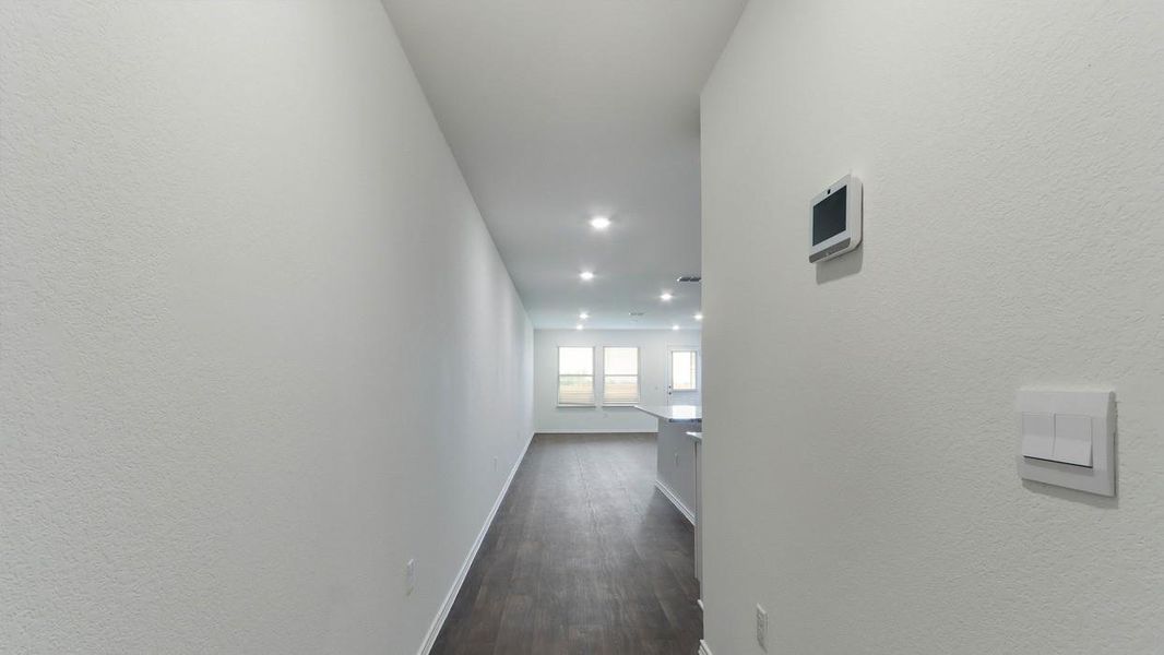 Spacious, unfurnished interior of a new home in Palomino, Manor (Image 10).