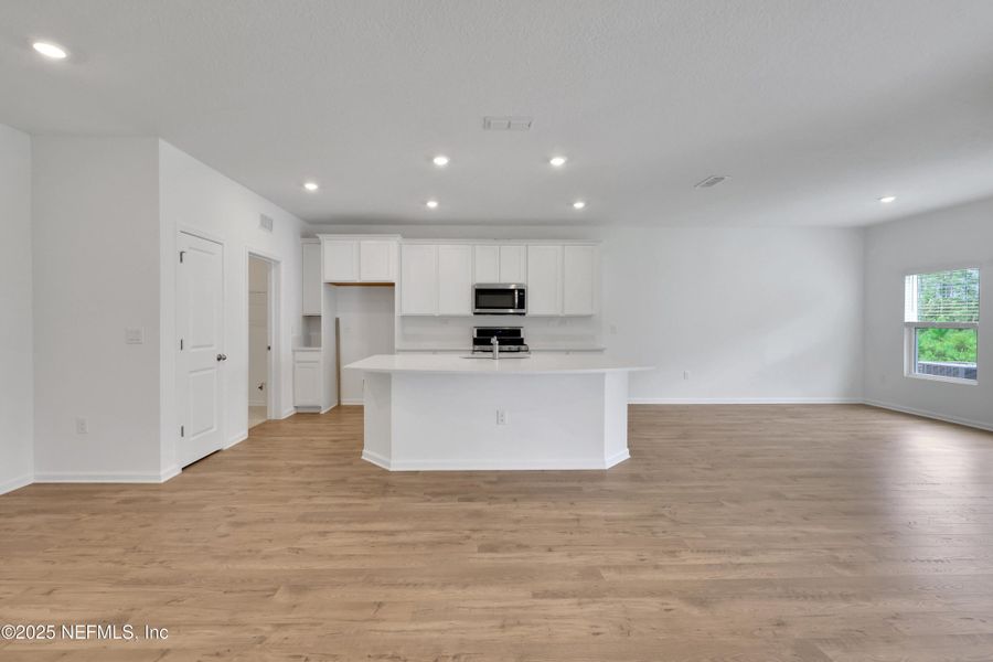 Spacious, unfurnished interior of a new home in Cordova Palms, St. Augustine (Image 23).