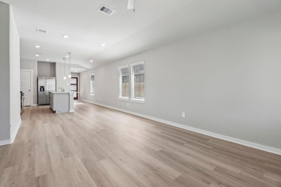 Spacious, unfurnished interior of a new home in Landing Meadows - Traditional Series, New Caney (Image 16).